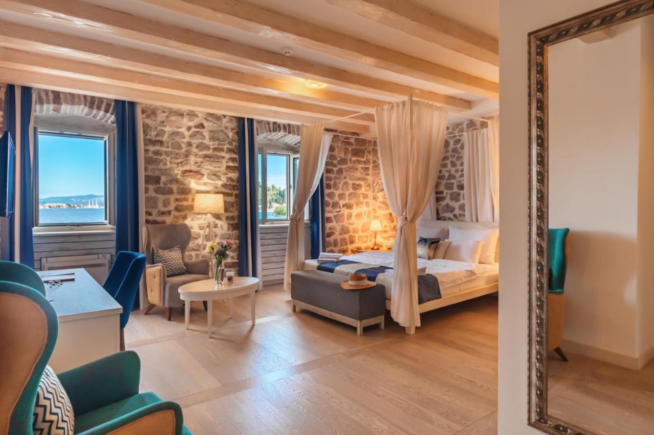 Boutique Hotel Capitano Herceg Novi Eksteriør billede