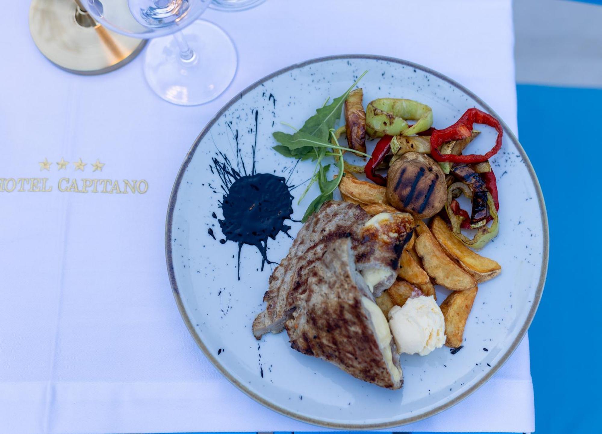 Boutique Hotel Capitano Herceg Novi Eksteriør billede